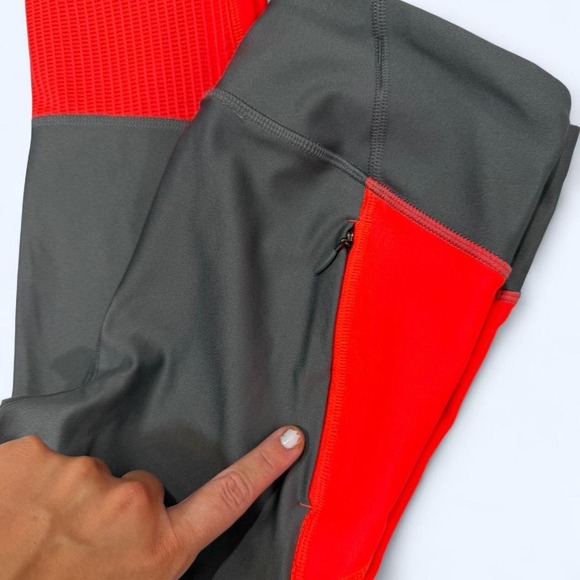 Under Armour Womens Small Pink/Grey‎ Workout Leggings 19in inseam Compression - Picture 5 of 5